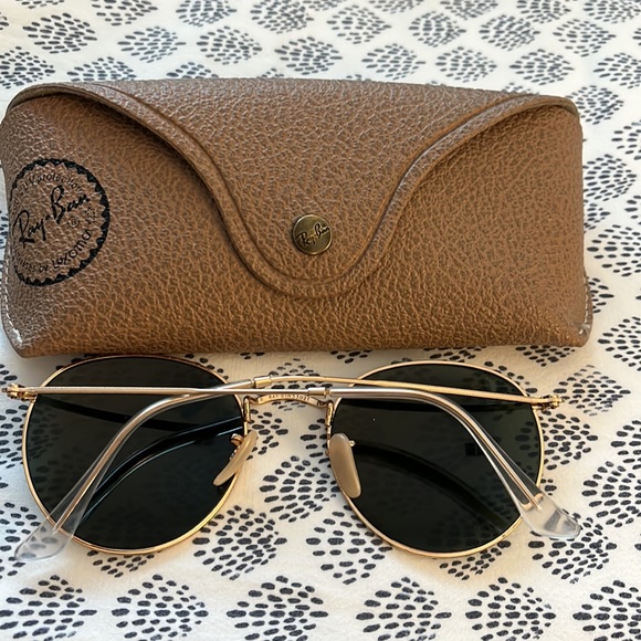 Ray-ban round sunglasses gold color💖 - Picture 3 of 3